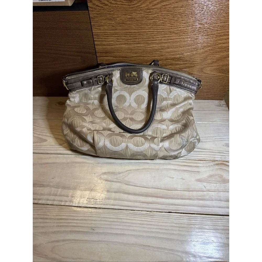 Tan And Brown Coach Purse Pre-owned Retired